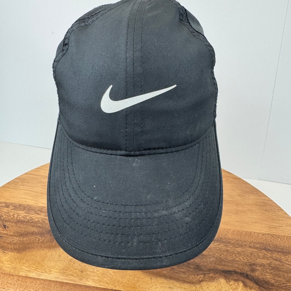 NIKE FeatherLight Womens Cap Hat Dri-Fit‎ Running Tennis Golf Black